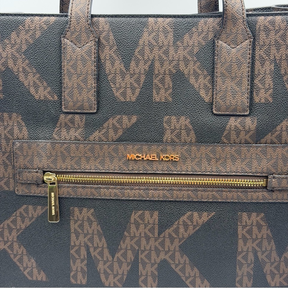 Michael Kors Kenly Large MK Logo Tote Bag NWT - Picture 2 of 10